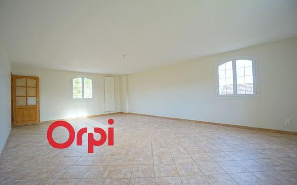 Maison à louer    5 pièces •  Brionne