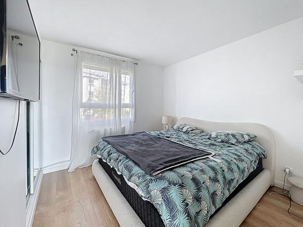 Appartement Suresnes 4 pièce(s) 72 m2