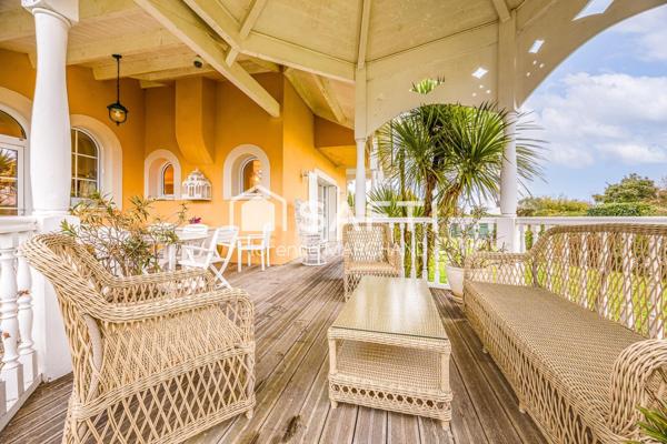 MAGNIFIQUE VILLA DE STYLE LOUISIANE VÉRITABLE HAVRE DE PAIX