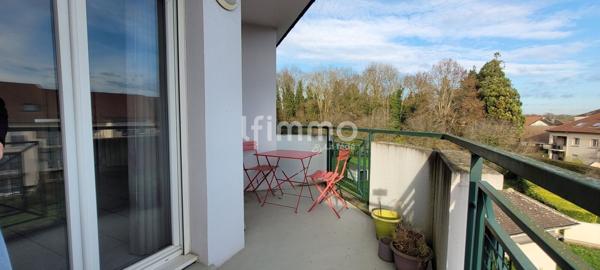 Appartement 2 pièces, balcon, parking