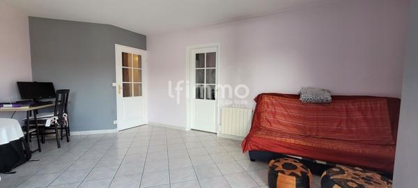 Appartement 2 pièces, balcon, parking