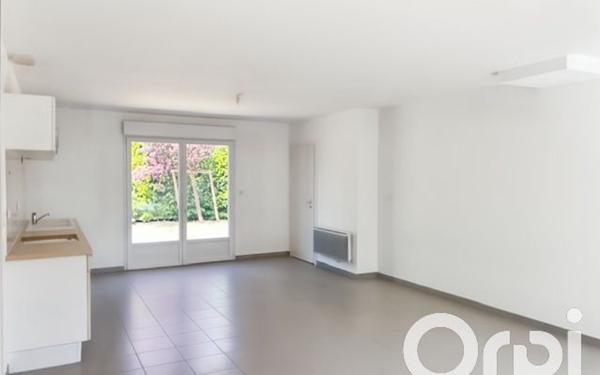 Maison à vendre    4 pièces •  Pierrelatte