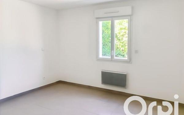 Maison à vendre    4 pièces •  Pierrelatte