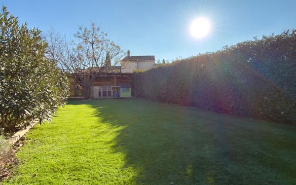 Maison à vendre    4 pièces • 102 m2 Sénas