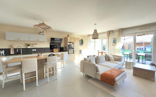 Maison à vendre    4 pièces • 102 m2 Sénas