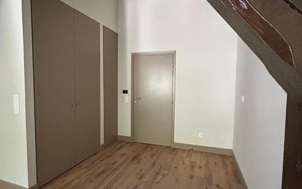 Appartement à louer    1 pièce • 53,60 m2 Metz