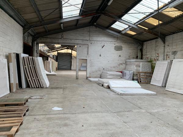 Entrepôt / local industriel Avion 1000 m2