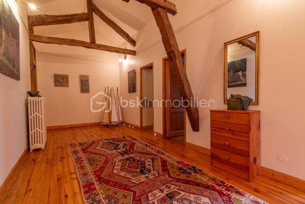 Maison ancienne de 360 m²