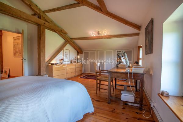 Maison ancienne de 360 m²