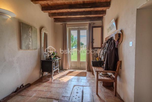 Maison ancienne de 360 m²