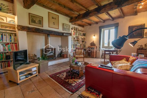 Maison ancienne de 360 m²