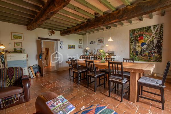 Maison ancienne de 360 m²