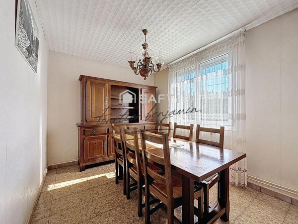 Maison de plain-pied quatre chambres à Longueville