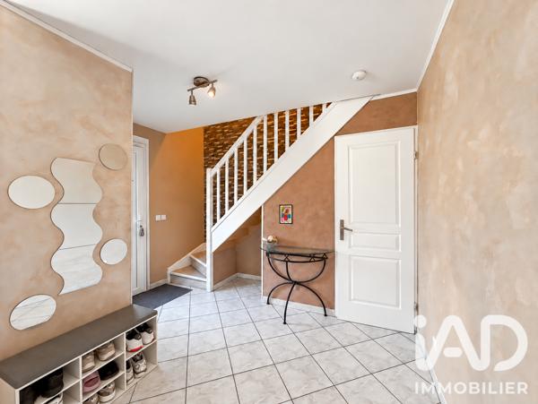 Maison à vendre 6 pièces 98,69 m² Pont-Sainte-Maxence