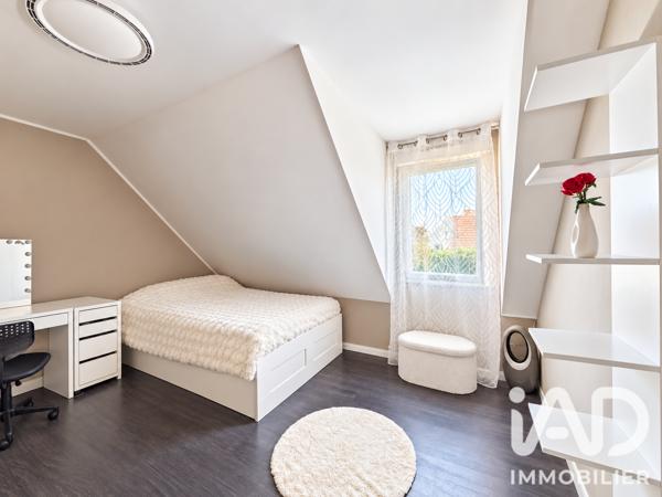 Maison à vendre 6 pièces 98,69 m² Pont-Sainte-Maxence