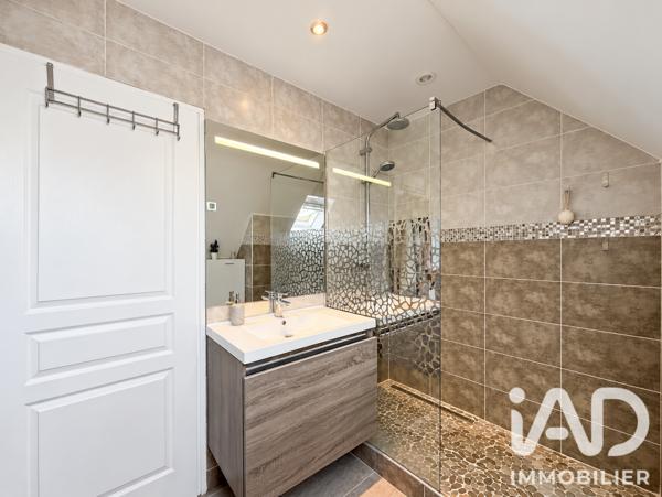 Maison à vendre 6 pièces 98,69 m² Pont-Sainte-Maxence