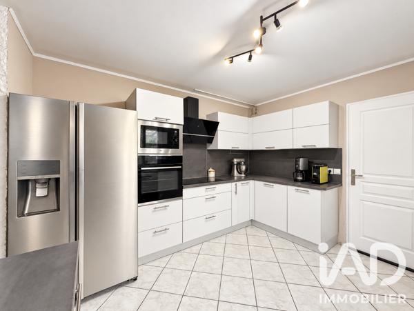 Maison à vendre 6 pièces 98,69 m² Pont-Sainte-Maxence