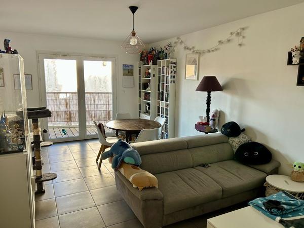 Appartement F3 - CHAZELLES SUR LYON