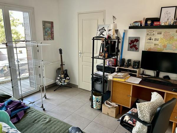 Appartement F3 - CHAZELLES SUR LYON