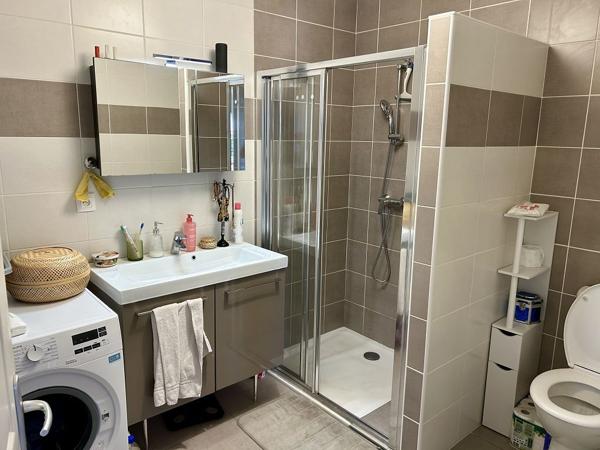 Appartement F3 - CHAZELLES SUR LYON