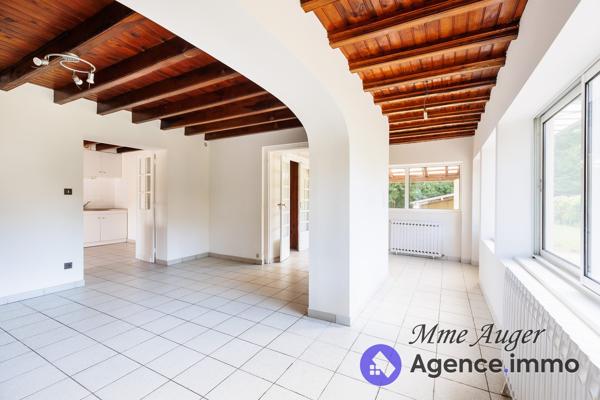 À vendre - Maison individuelle, 5 pièces située à Salies-de-Béarn (64270)