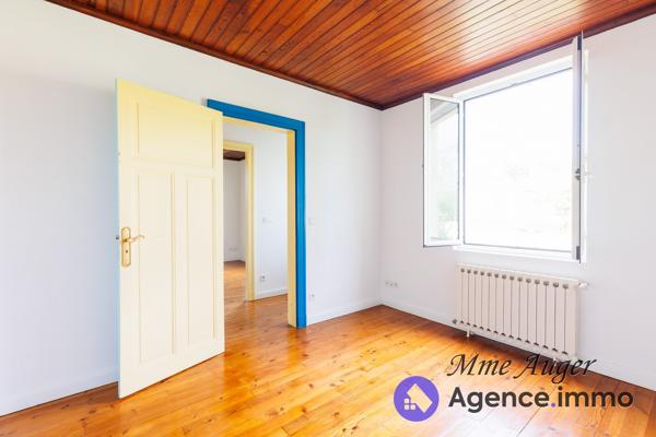 À vendre - Maison individuelle, 5 pièces située à Salies-de-Béarn (64270)