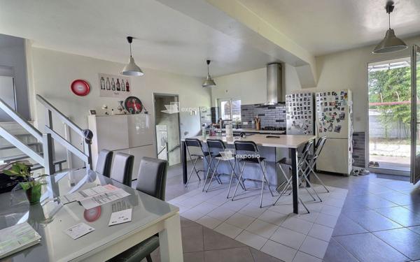 Maison à vendre    7 pièces • 186,96 m2 Vert-Saint-Denis