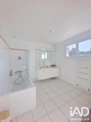 Maison à vendre 4 pièces 95 m² Brie-Comte-Robert