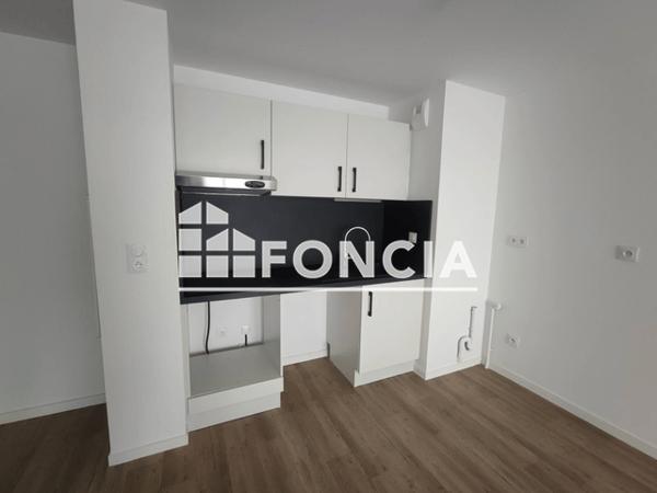 Location Appartement 2 pièces 42.46 m² - 3A RUE DU MARECHAL LECLERC Luisant 28600