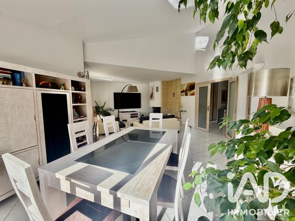 Maison à vendre 4 pièces 123,22 m² Saint-Estève