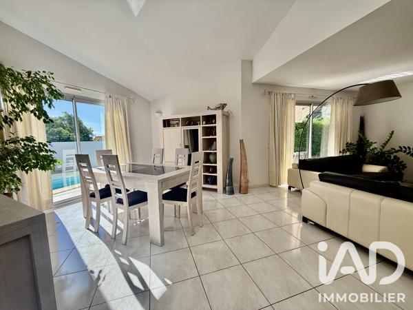 Maison à vendre 4 pièces 123,22 m² Saint-Estève
