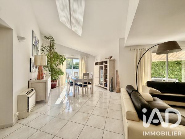 Maison à vendre 4 pièces 123,22 m² Saint-Estève