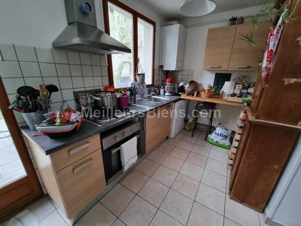 En centre ville, immeuble de rapport avec terrain