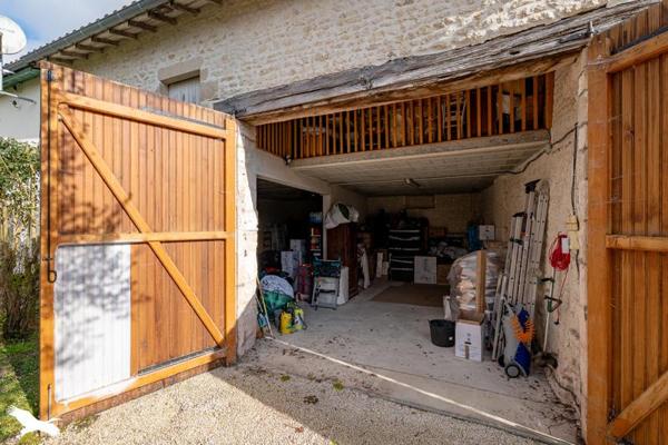 Maison à vendre 249 900 € Saint-Pardoult 7 p 226 m² DPE D