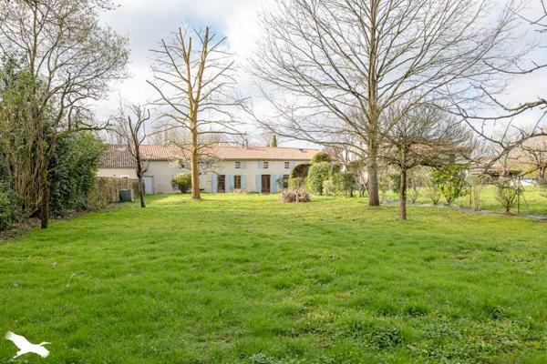 Maison à vendre 249 900 € Saint-Pardoult 7 p 226 m² DPE D