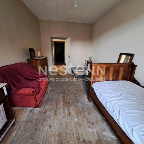 A VENDRE MAISON 6 PIECES AVAEC JARDIN A LAROQUE D'OLMES