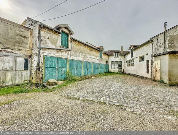Local d'activité situé à l'entrée de Meaux sur un axe passant - 200 m2.