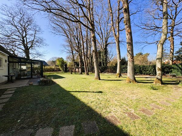 MAISON FAMILIALE 161 m² ? 4 KM DES PLAGES DE PORNICHET ? GRAND TERRAIN ARBORÉ ? FORT POTENTIEL