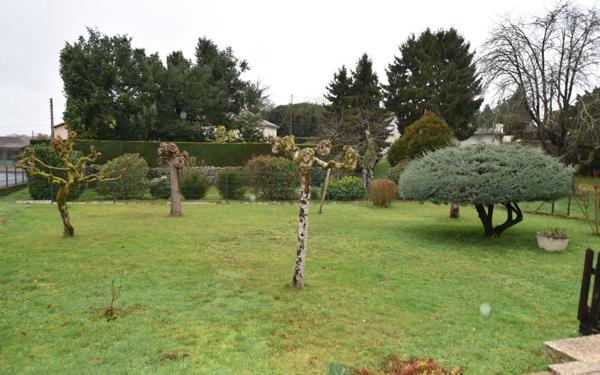 Maison à vendre    3 pièces •  La Rochefoucauld