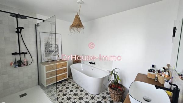 Maison à vendre 5 pièces de 133 m²