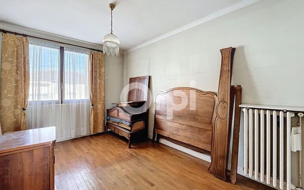 Maison à vendre    4 pièces • 105 m2 Brive-la-Gaillarde