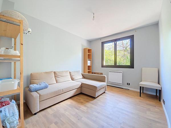 Belle maison familiale 7 pièces de 158m² sur un terrain de 1500m² à vendre en exclusivité dans votre agence Nestenn dans le charmant village de Pompertuzat.