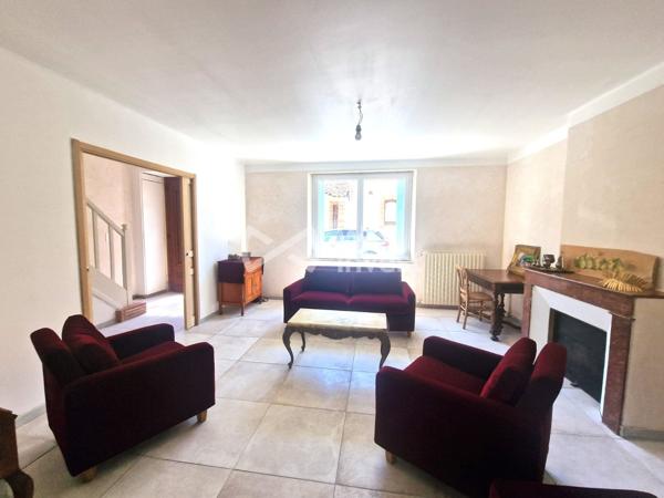 À vendre : Maison centre-ville  aavec jardin