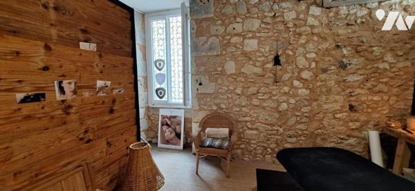 VIC-FEZENSAC, immeuble de rapport en centre ville