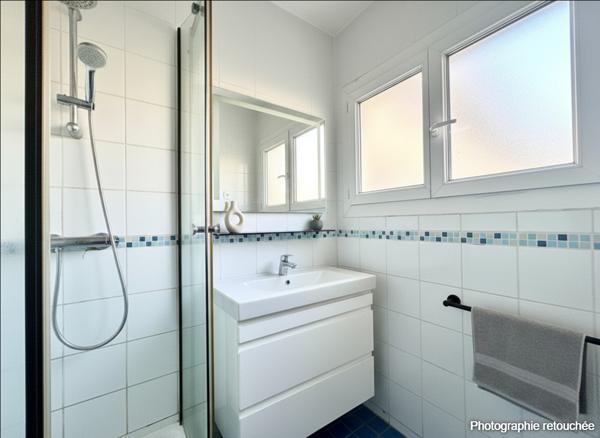 T3 AVEC BALCON DANS RÉSIDENCE SÉCURISÉE 13015