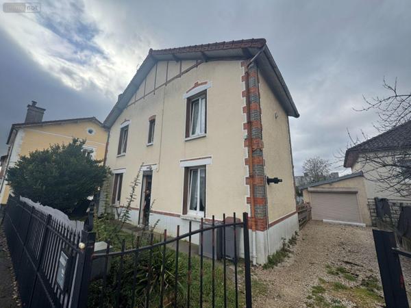Maison à vendre à Arcis-sur-Aube dans l'Aube (10700), ref : 15309/397