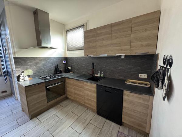 Maison à vendre à Arcis-sur-Aube dans l'Aube (10700), ref : 15309/397