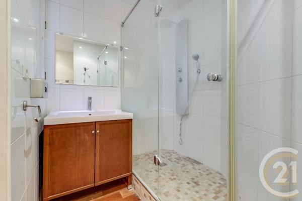 Appartement à vendre  2 pièces - 63,59 m 2   PARIS  - 75017