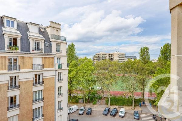 Appartement à vendre  2 pièces - 63,59 m 2   PARIS  - 75017