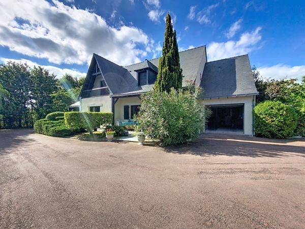 Maison Feneu 7 pièce(s) 175 m2